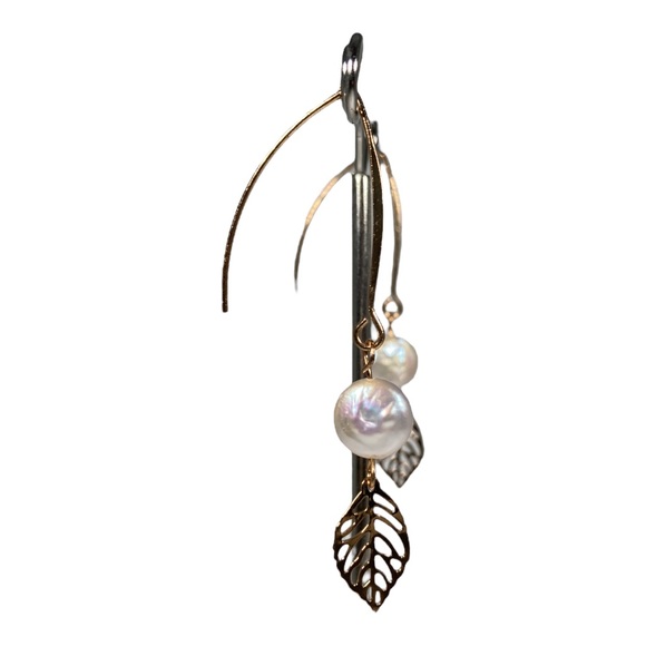 Pearl Dangle Earrings - Picture 7 of 7